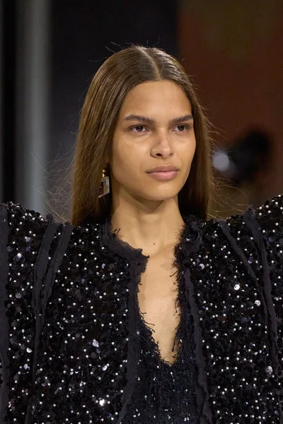 Look 74